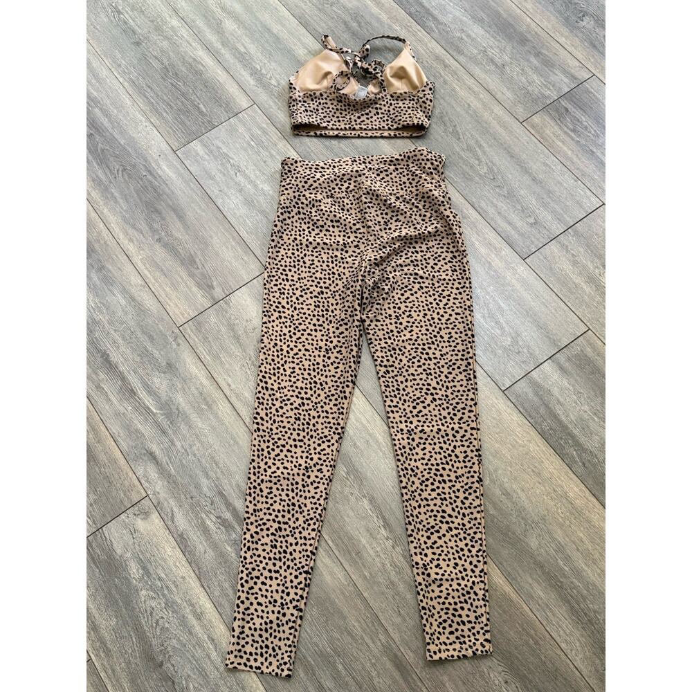 Forever 21 Cheetah Crop Top Leggings Set Tan Black Womens Athleisure Casual - Picture 2 of 11